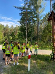 Ścieżka kulturowa związana z poznawaniem historii i kultury miejscowości Ciosmy z żurawiną w tle