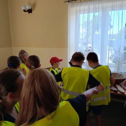 Ścieżka kulturowa związana z poznawaniem historii i kultury miejscowości Ciosmy z żurawiną w tle