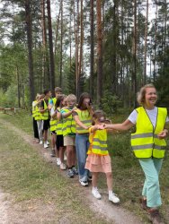 Oprowadzenie po "Ścieżce przyrodniczej związanej ze zbiorem żurawiny" za nami. 