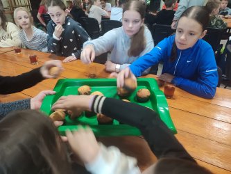 Kolejne warsztaty i oprowadzenia mimo marnej aury uważamy mimo wszystko za udane