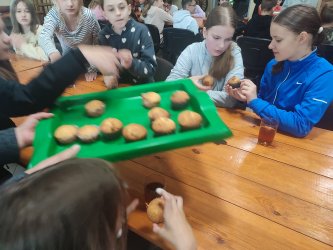 Kolejne warsztaty i oprowadzenia mimo marnej aury uważamy mimo wszystko za udane