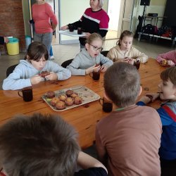 Żurawinowe Uroczysko – dzień pełen przygód w Ciosmach