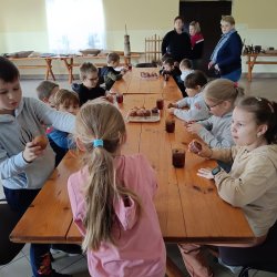 Żurawinowe Uroczysko – dzień pełen przygód w Ciosmach